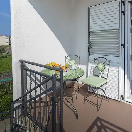 Charming Carmen Apartment Kaštela Exterior foto