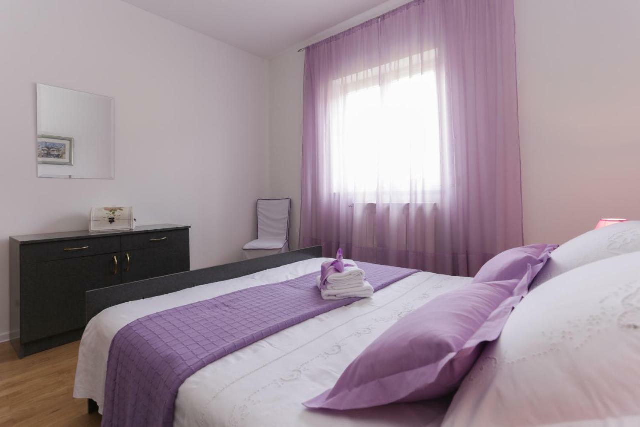 Apartment Charming Carmen Kastela