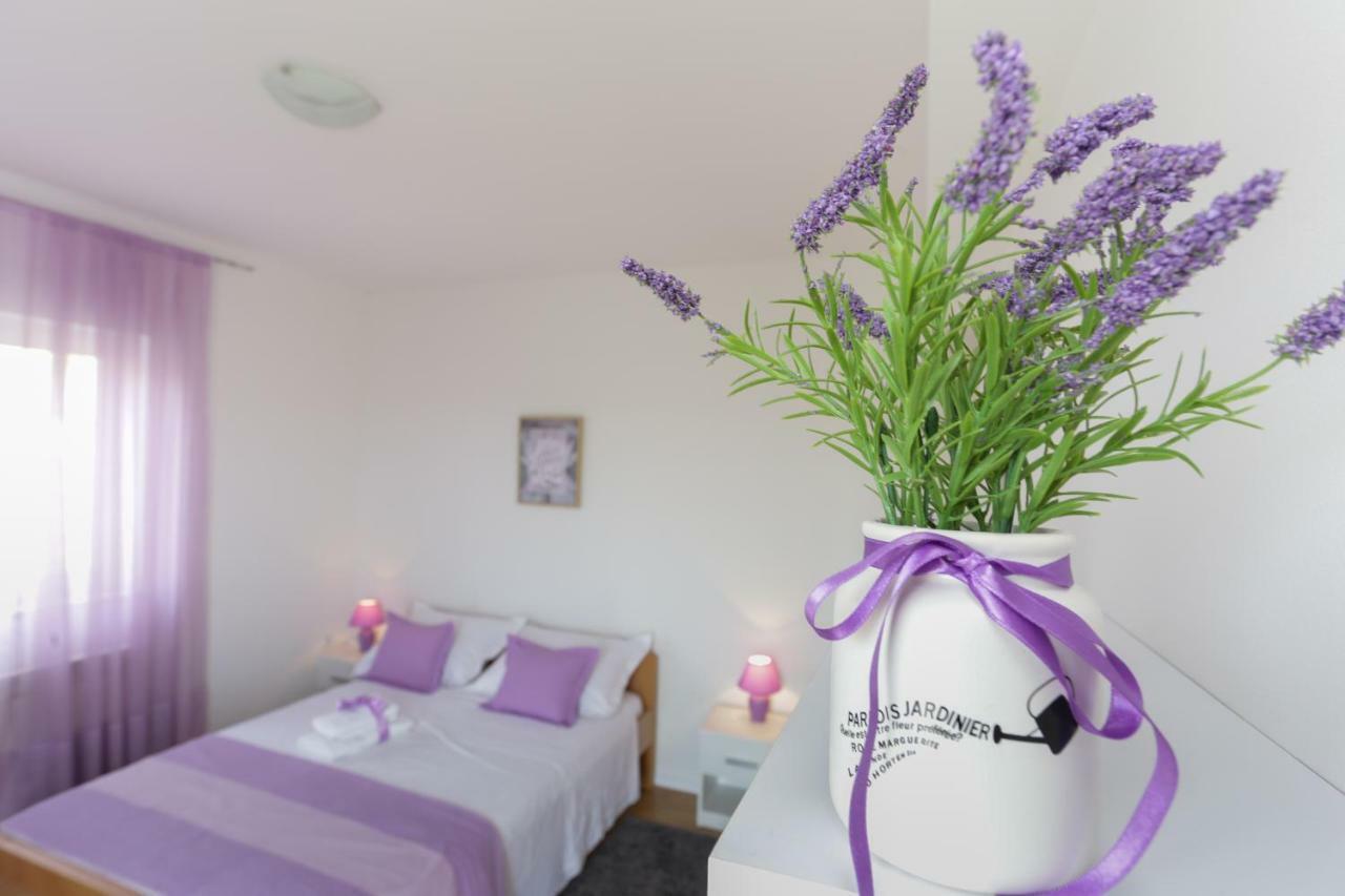 Charming Carmen Apartment